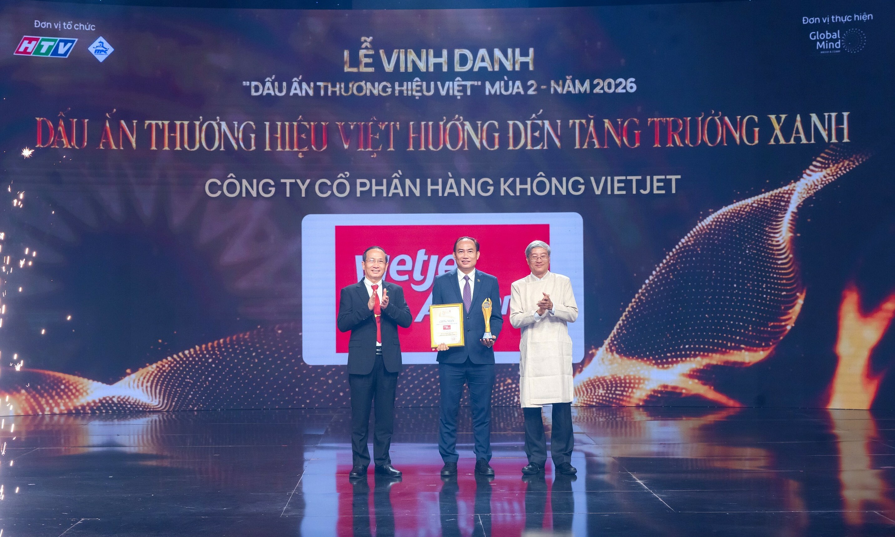 Vietjet honored with award for green growth