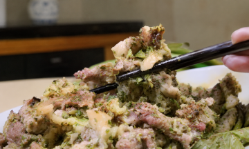 How to make meat rolls with mustard greens