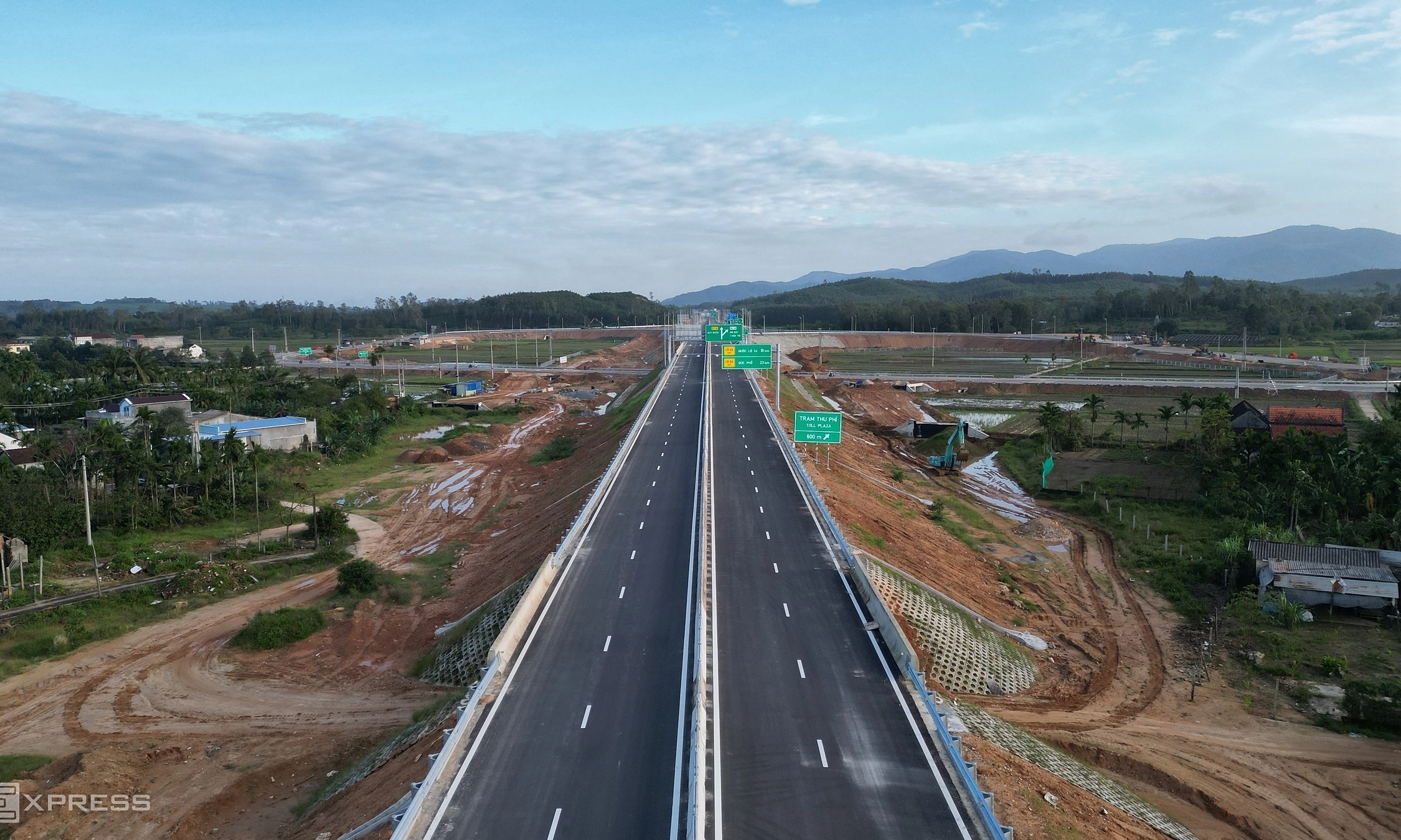 Five sections of quang ngai - nha trang expressway to begin toll collection from 14/8