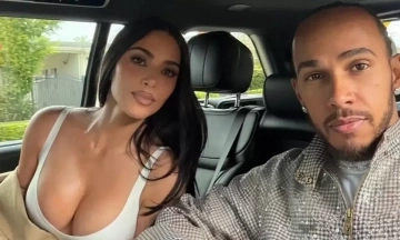 Hamilton shares intimate photos with Kim Kardashian