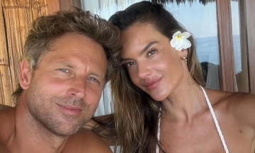 Former Victoria's Secret angel Alessandra Ambrosio engaged