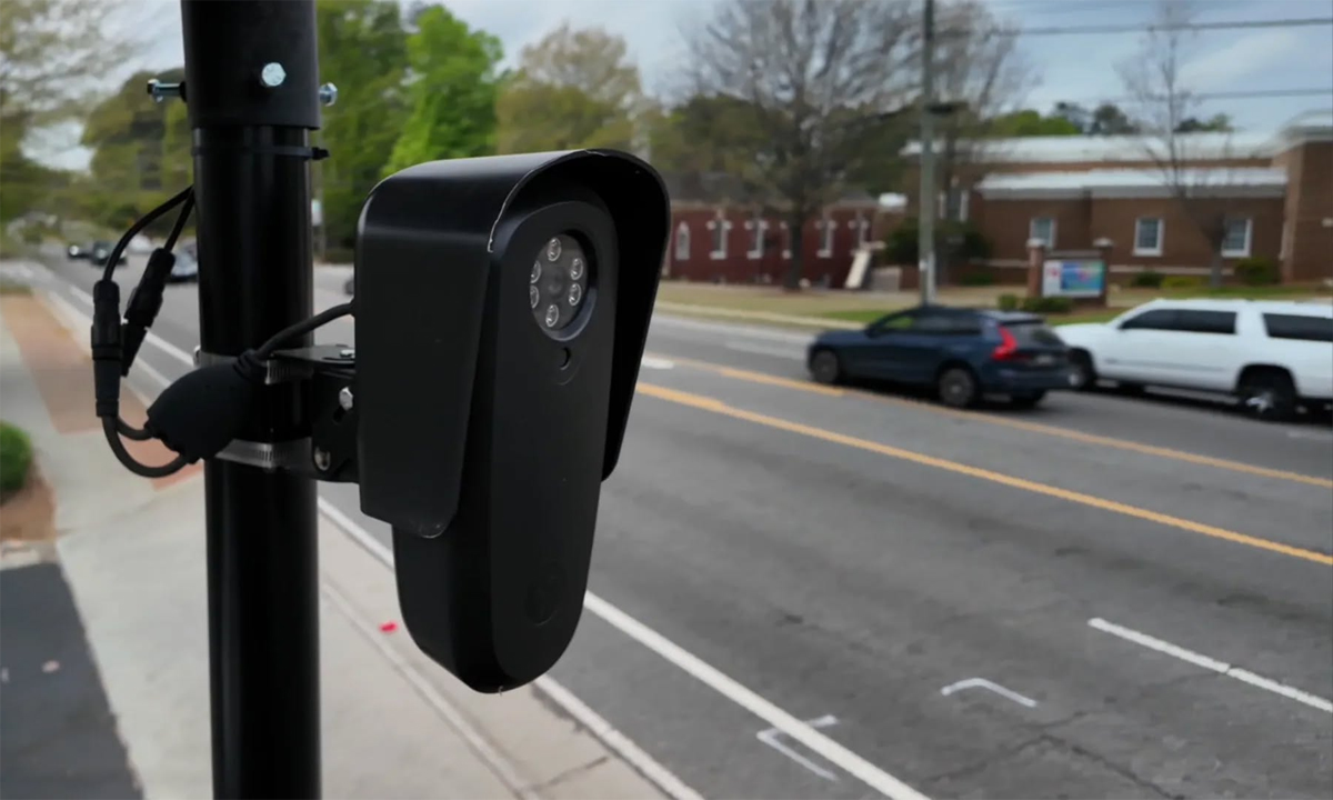 Google AI claims traffic cameras contain significant gold