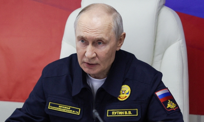 Putin accuses EU of acting like 'pirates'