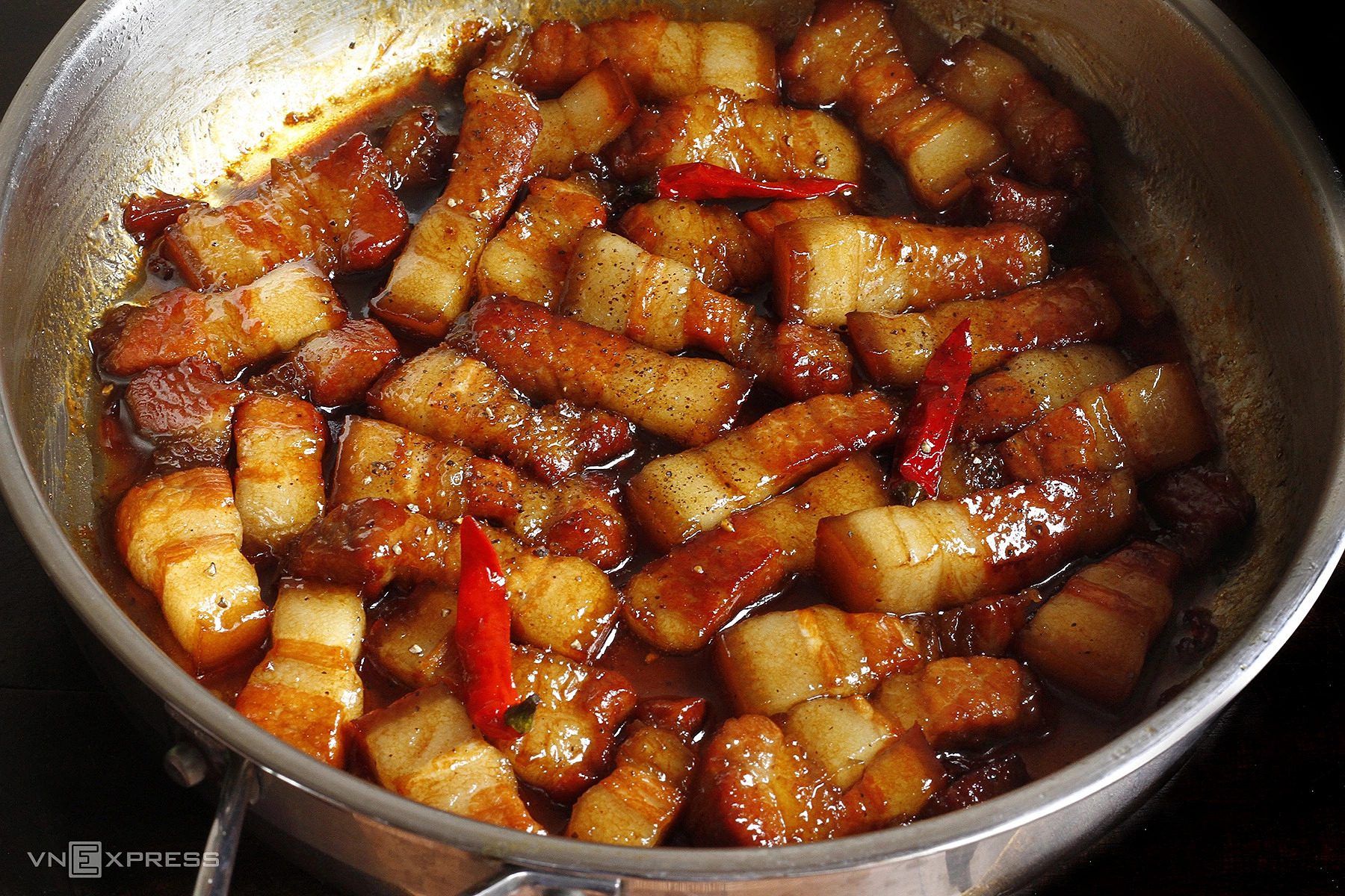 Three seemingly harmless dinner habits that silently harm your heart