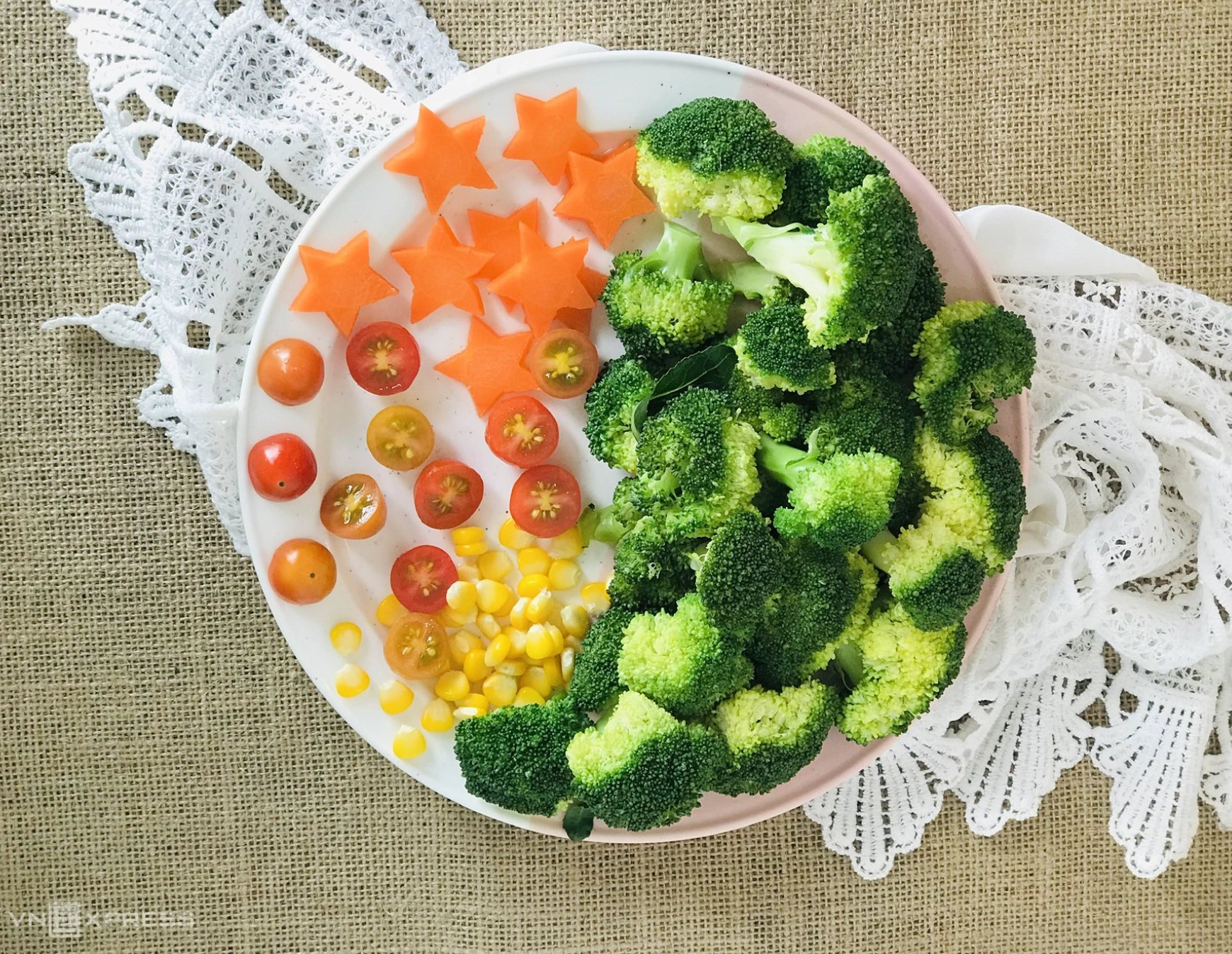 Five nutrient-rich foods good for people with dry eyes