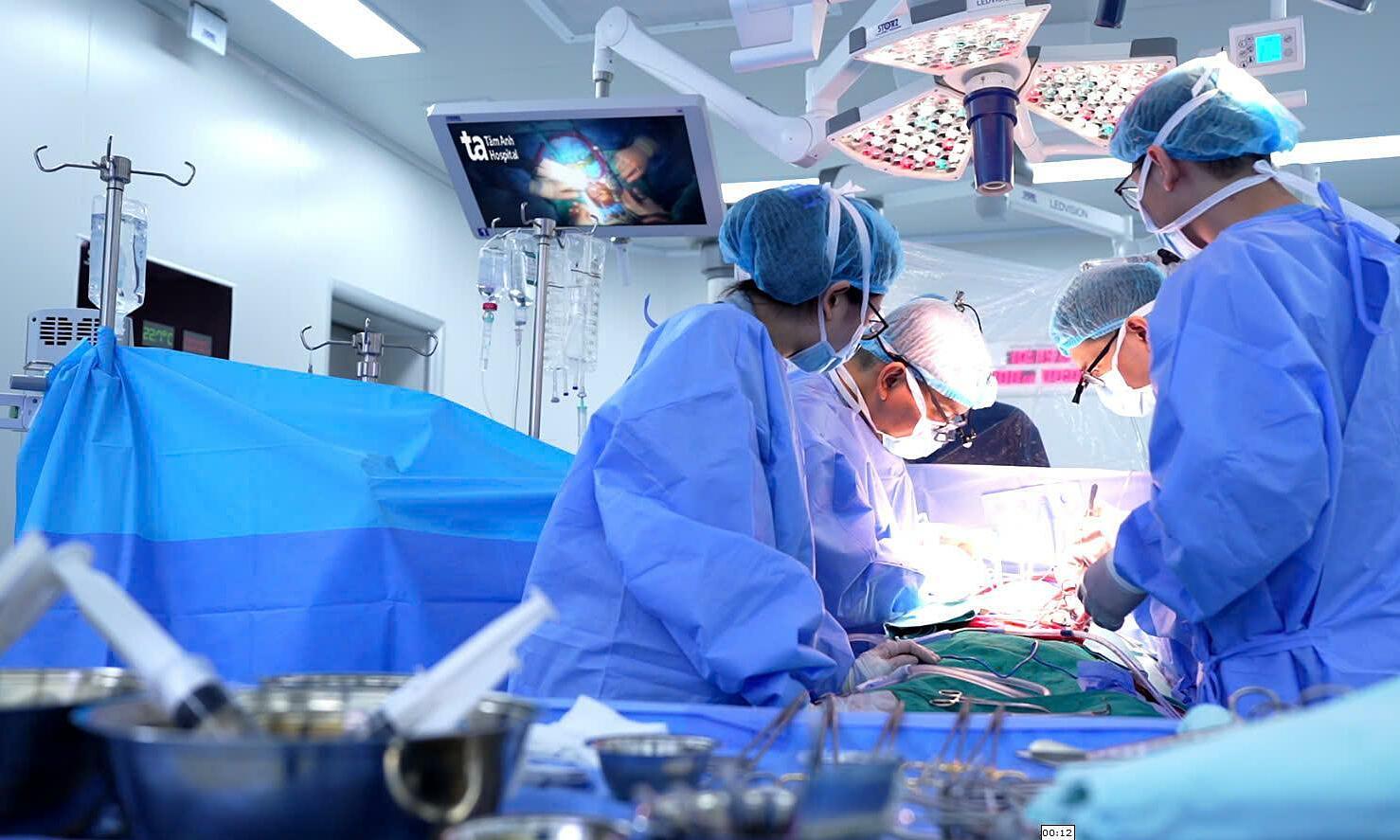 How long do biological heart valves last?