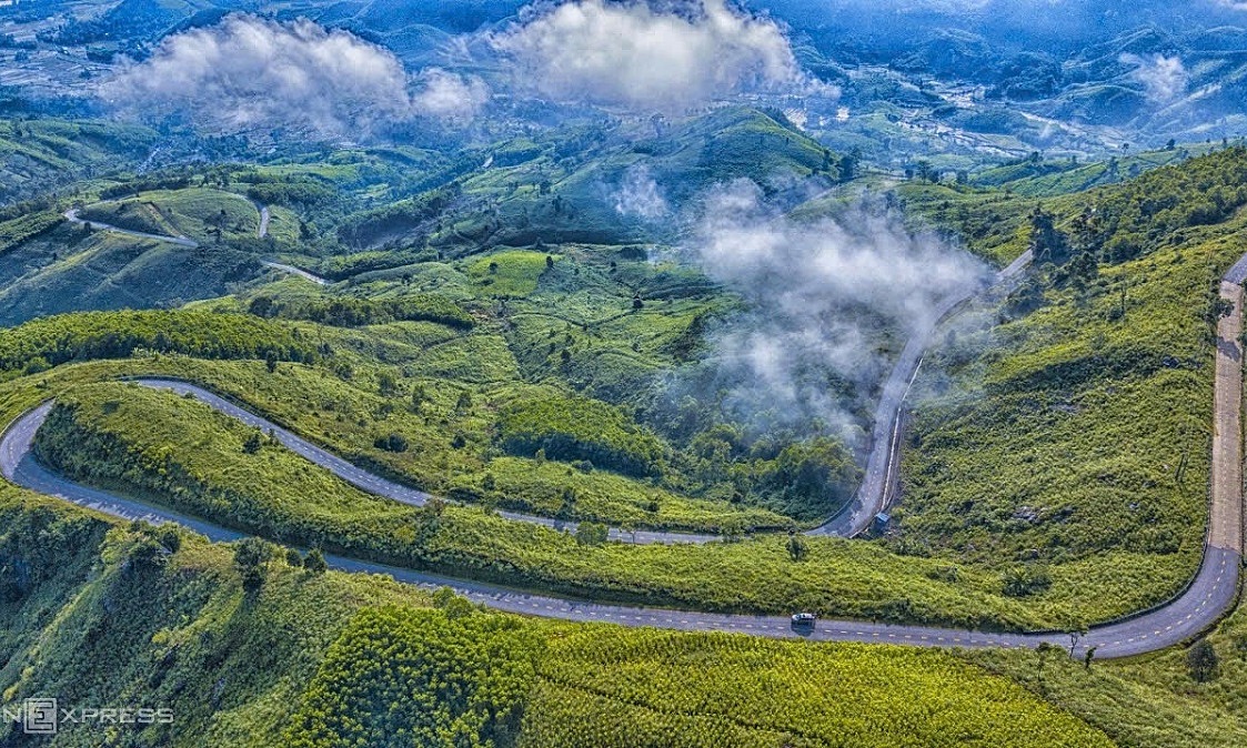 Quang Ngai proposes new road to bypass landslide-prone Vi O Lac Pass