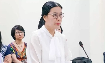 Eight lawyers defend former principal in 'illegal tutoring fee collection' case