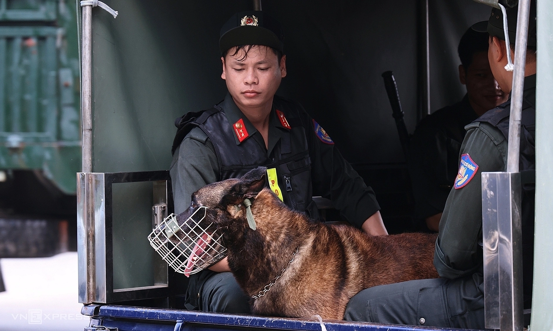 K9 unit patrols, supports security at Tuyen Quang specialized high school
