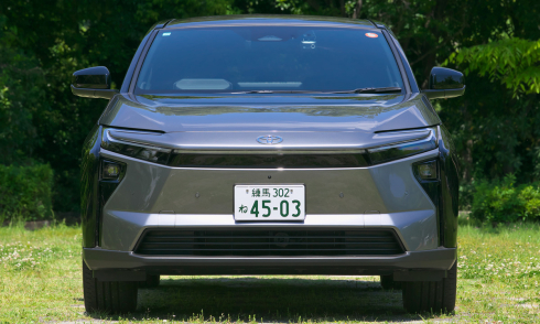 Tokyo boosts electric vehicle support, Toyota benefits