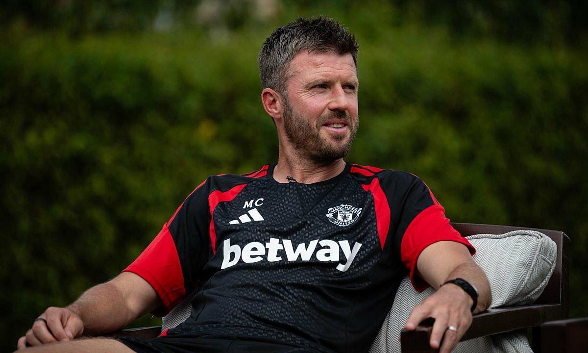 Carrick: 'Don't enter the season thinking it will be a struggle'