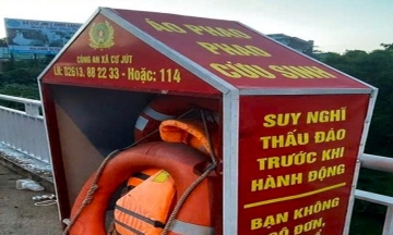 Police install rescue station to prevent suicides at Serepok Bridge