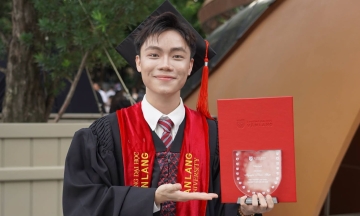 Former The Voice Kids contestant goes viral singing at graduation ceremony