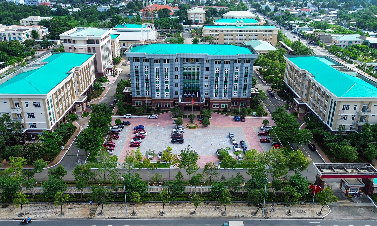 Former Ba Ria - Vung Tau police headquarters becomes boarding school for nearly 900 students