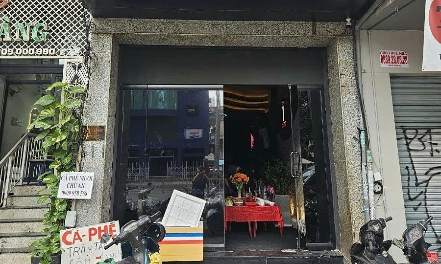 Korean restaurant owner beaten to death by compatriots with laughing gas cylinder
