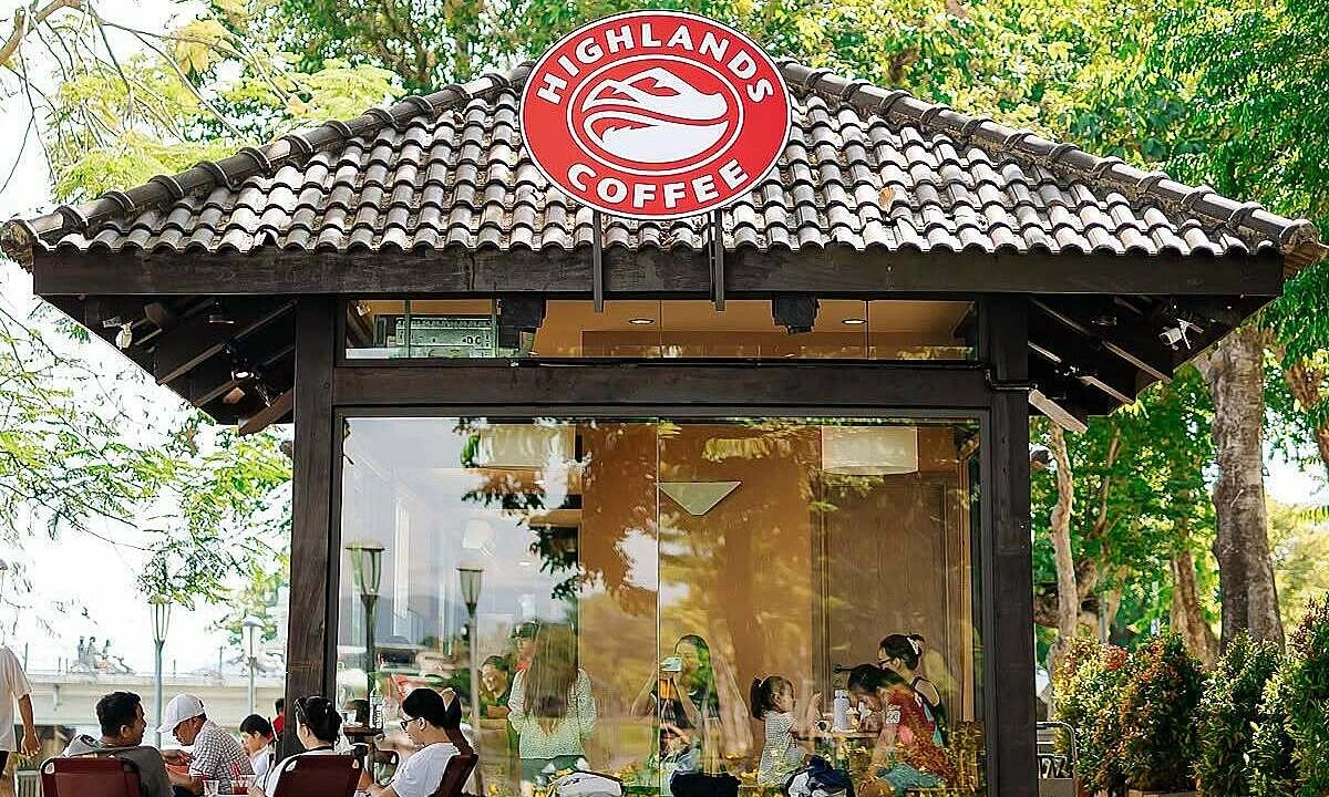 Highlands Coffee's 'earning power' reaches record high
