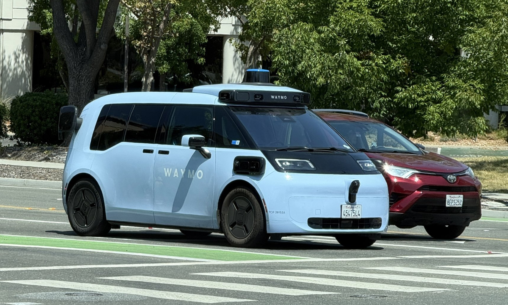 US firm embraces record tariffs for Chinese electric vehicles