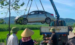 Driver shows signs of stroke while transporting passengers