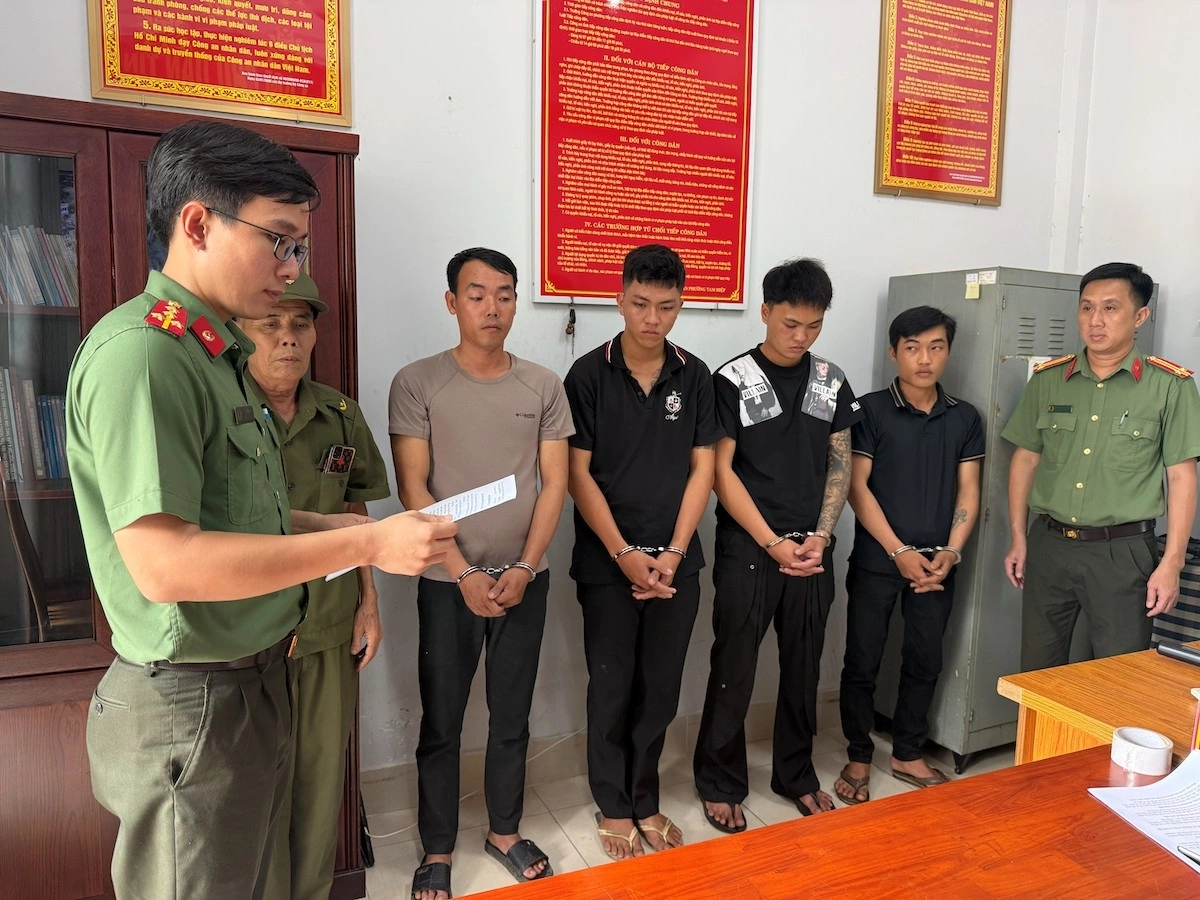 Man arrested for online military weapon manufacturing