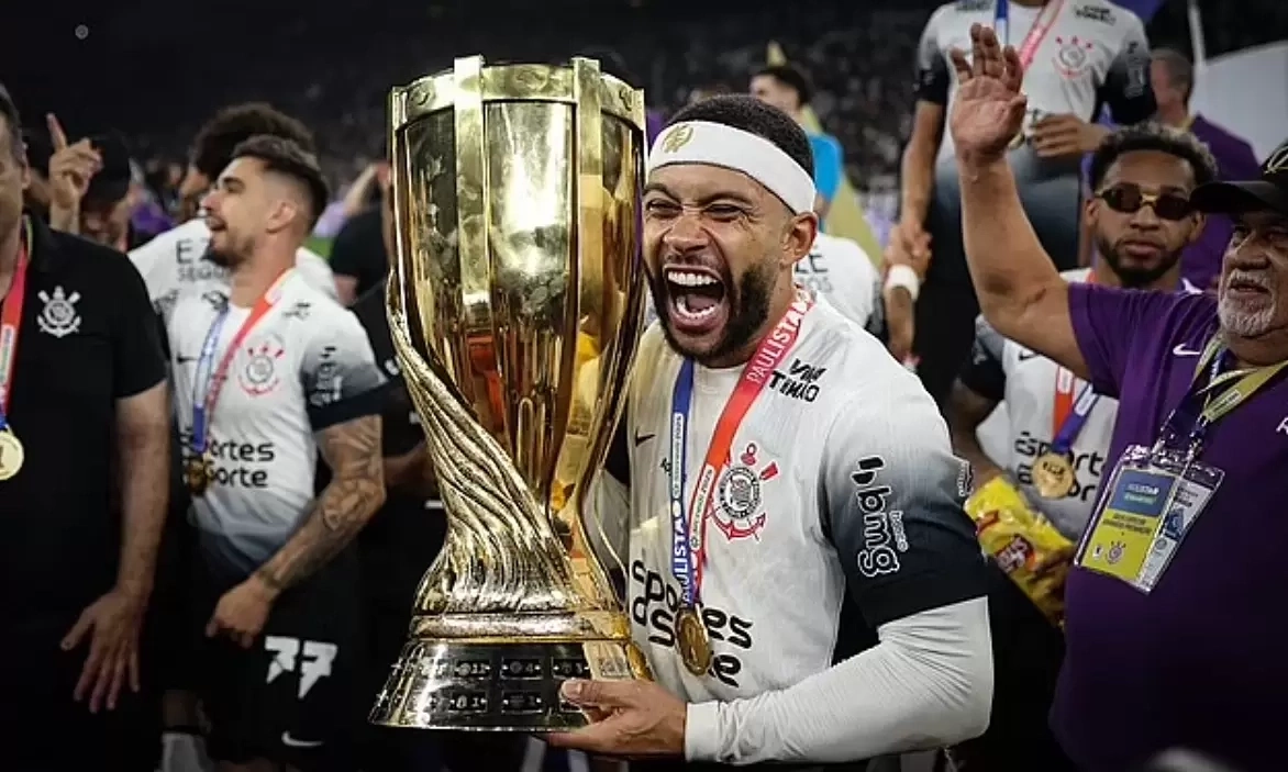 Corinthians leadership threatened over Depay