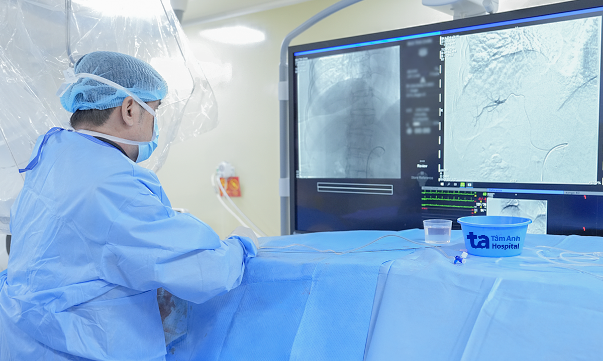 Benign liver tumor grows in size after four years
