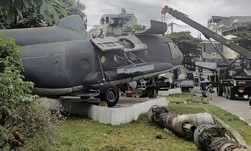 Relocating two helicopters from air force museum to Bien Hoa airbase