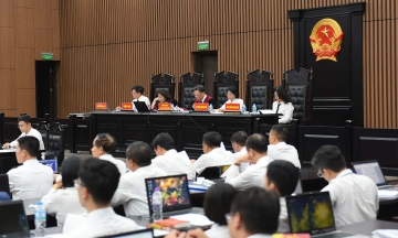 Lawyer: former deputy minister Nguyen Ba Hoan 'received passive bribes'