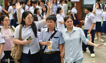 'Tug-of-war' between English and a two-subject 10th grade exam