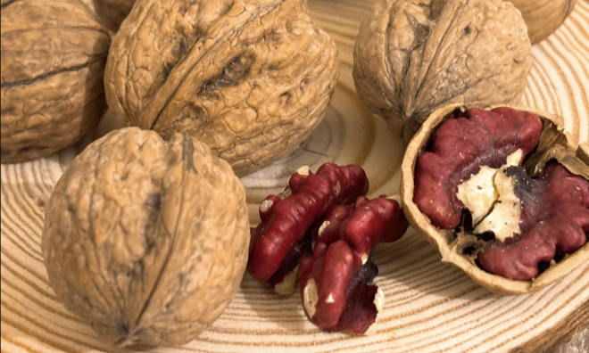 Why eating walnuts before bed is good for cardiovascular health?