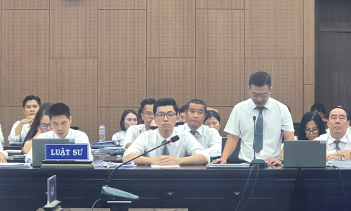 Lawyer: labor export companies earn less than 200 USD per contract
