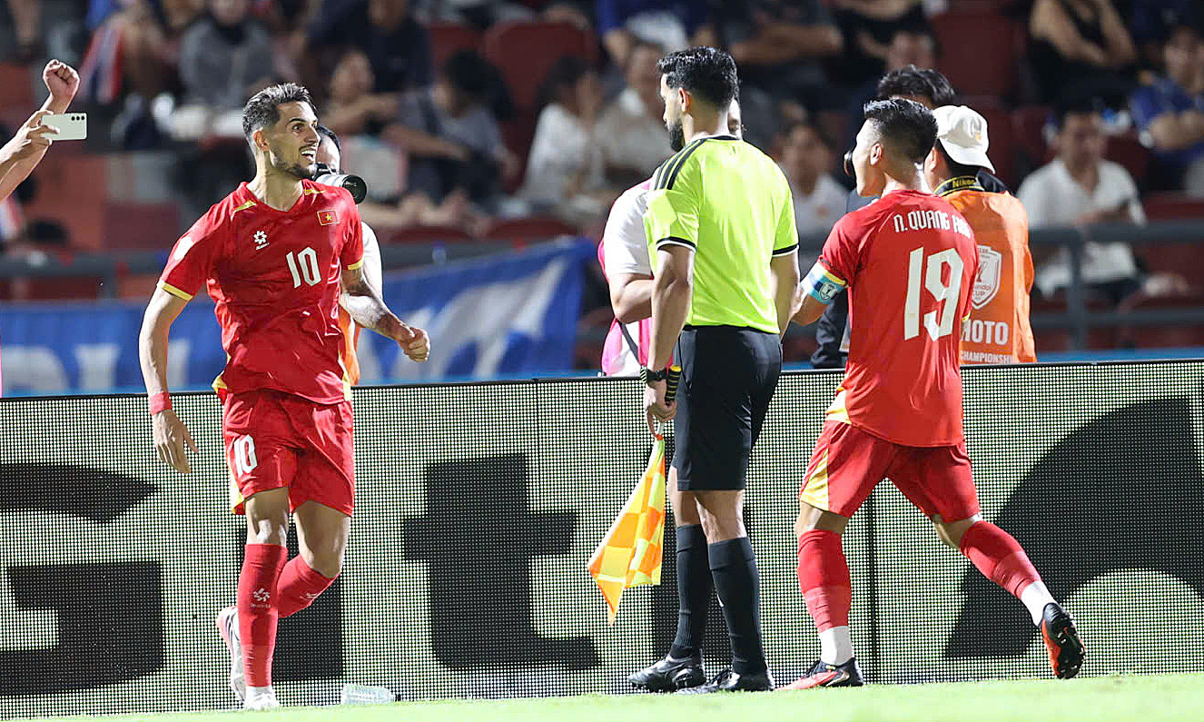 Thailand 0-2 Vietnam