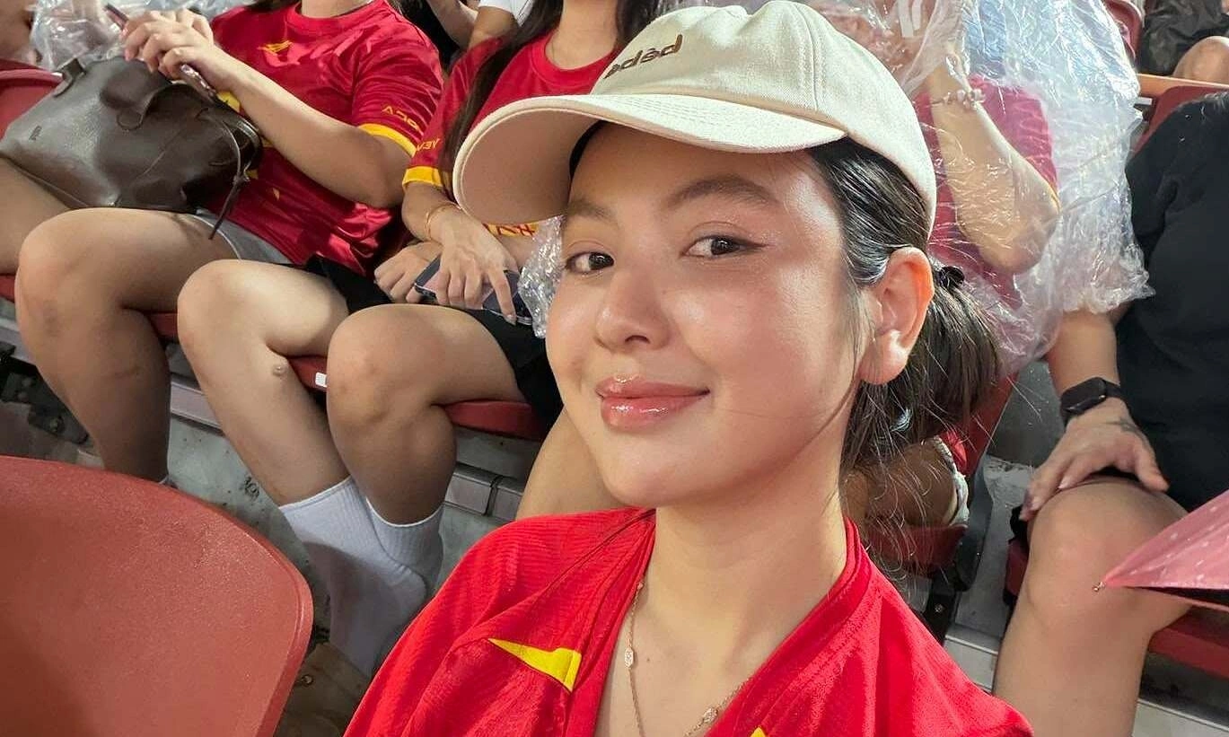 Footballer Quang Hai's wife overwhelmed with joy after his goal