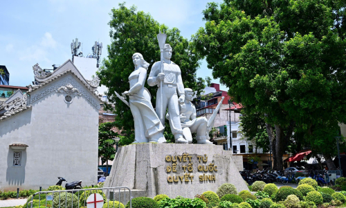 Hanoi continues to research a location for the 'Quyet tu de To quoc quyet sinh' monument