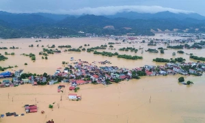 Four days of torrential rains and floods devastate border region