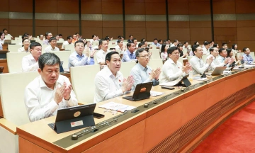 Vietnam gains two more centrally-run cities