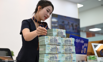 Companies with billions in cash