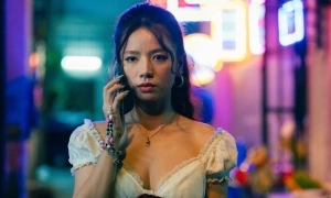 Two-generation cast stars in Khuong Ngoc's film