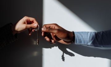 Four tips for family business succession to the next generation