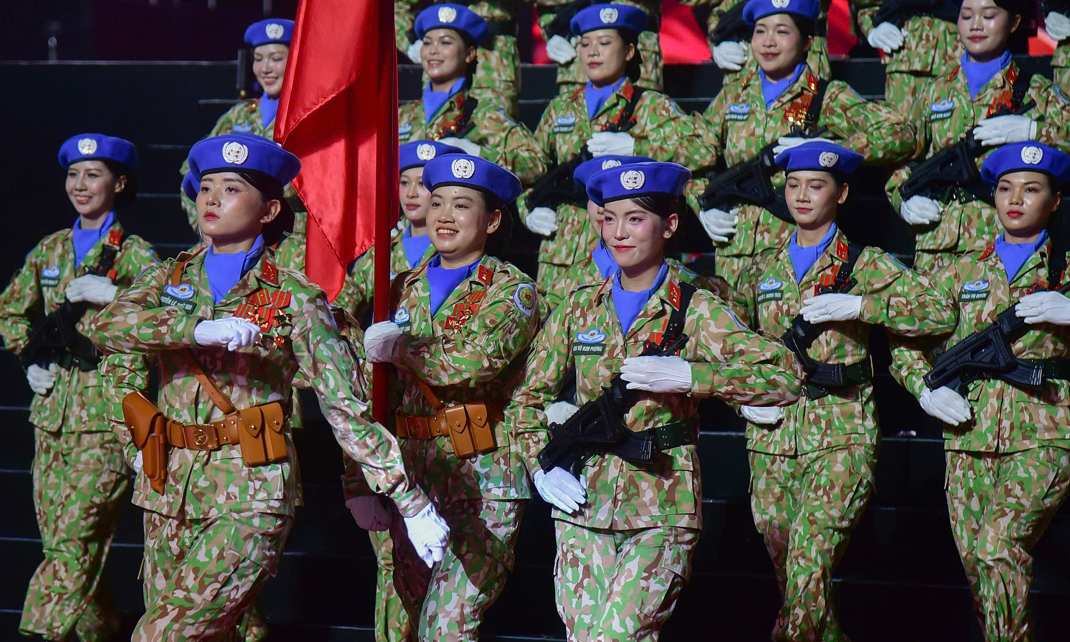 Five armed forces blocs parade at 'Homeland in My Heart' concert