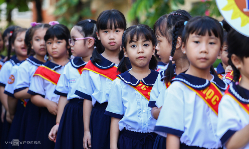 14 wards in Ho Chi Minh City announce school mergers, name changes