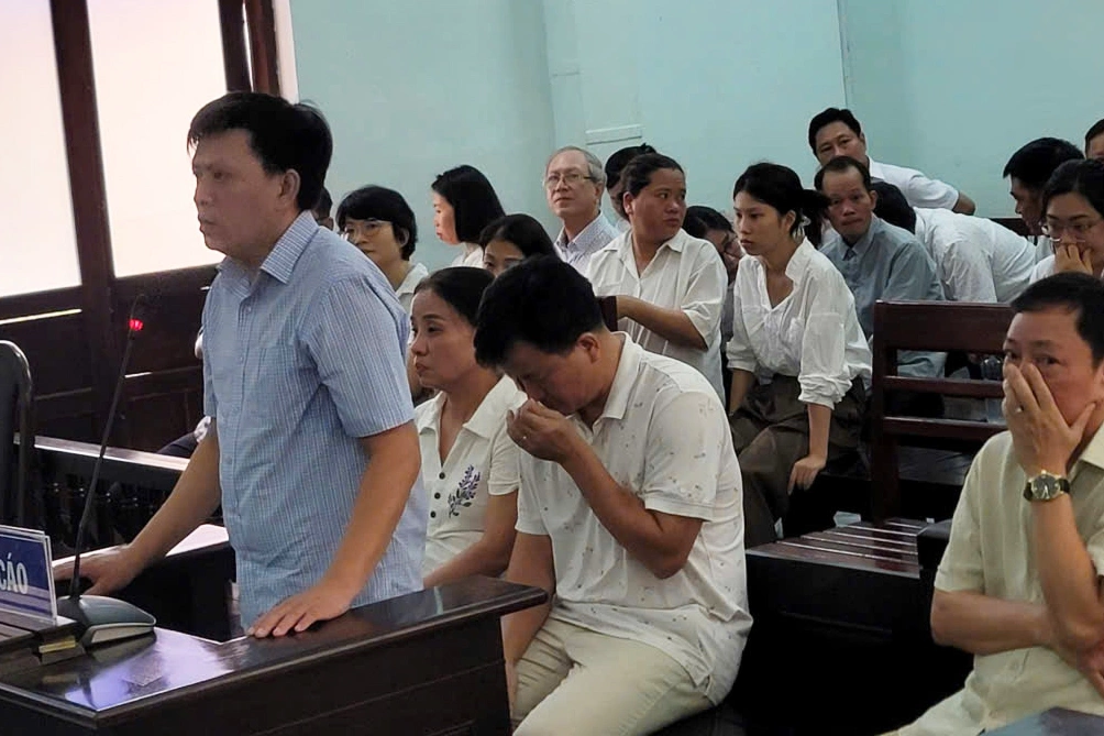 Three former judges, prosecutors in Hue sentenced to prison for accepting bribes from defendants