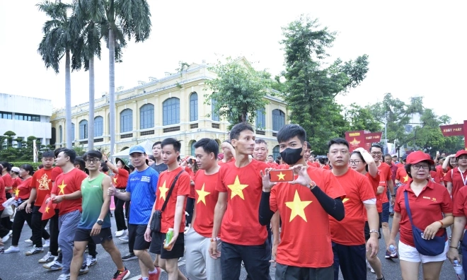 34 localities nationwide simultaneously walk towards a Guinness record
