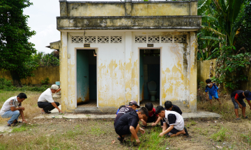 Schools where students get soaked in rain, queue for restrooms