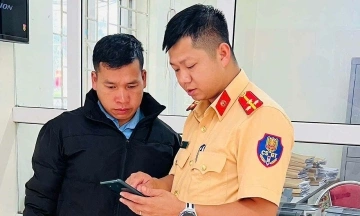 Drivers nearly lose money to fake traffic fine text messages