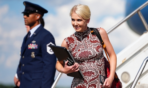 The style of Donald Trump's female assistant