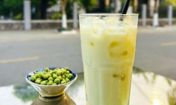 Does drinking a glass of soy milk daily cause erectile dysfunction?