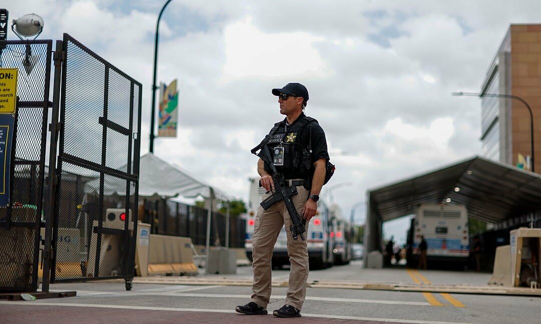 Three US Secret Service officials suspended
