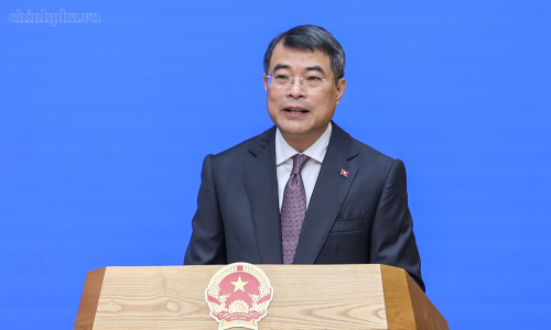 Prime minister: Chinese enterprises must boost high-quality investment