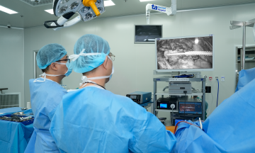 Lung tumor removed with frozen section biopsy to preserve lung