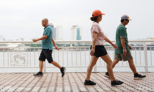 A doctor reveals five simple habits for a long, healthy life